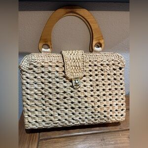 Vintage‎ Wood Handle Straw bag purse vacation rattan